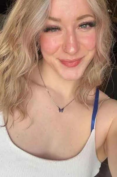 Julie Rena
